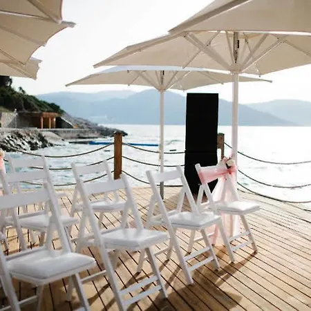 酒店 Sarpedor Boutique And 4*