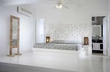 Sarpedor Boutique And